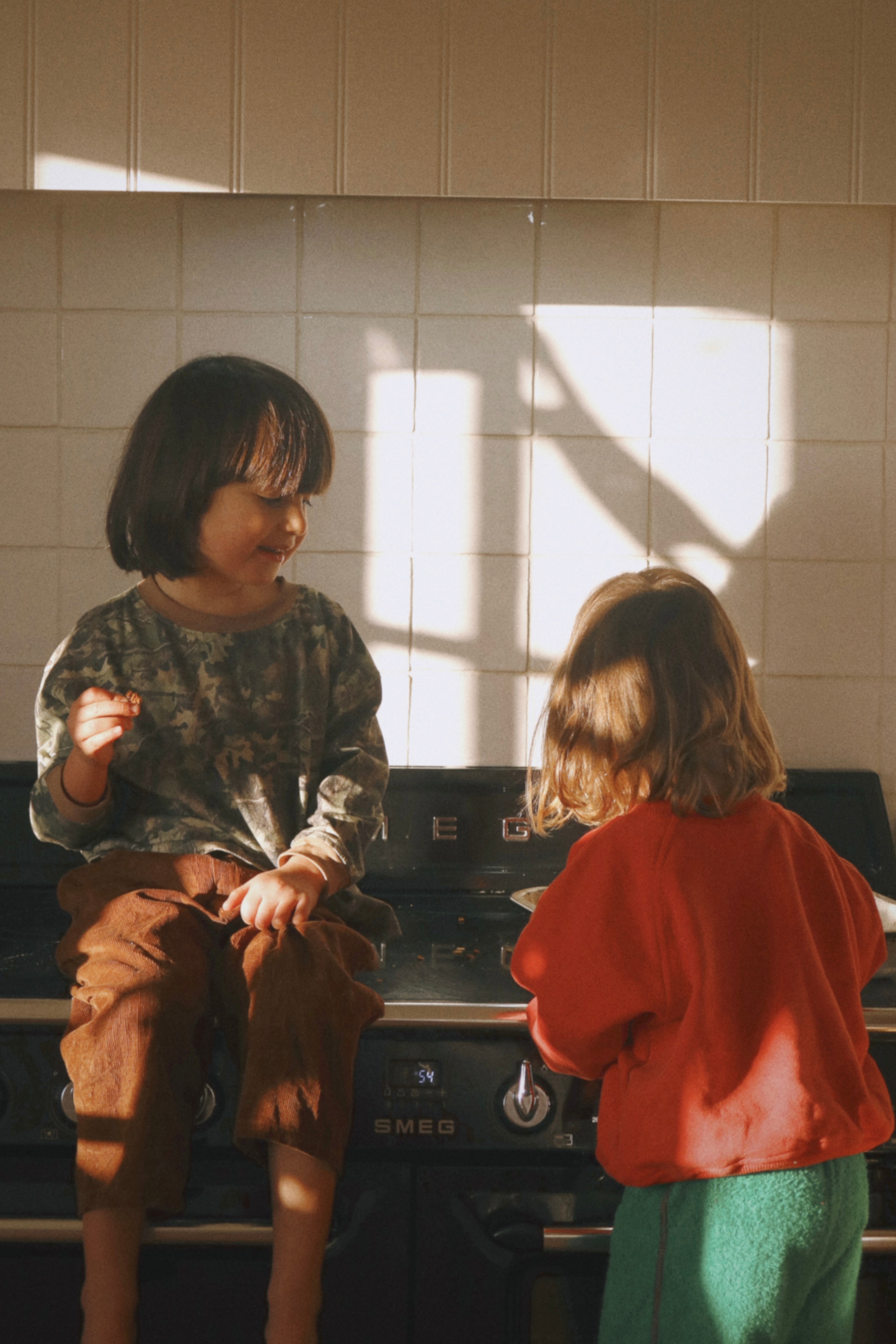 The Raglan Pullover | Washed Red